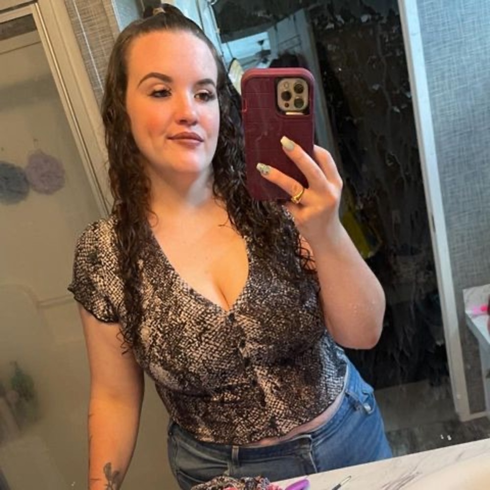 Meet your Posher, Siana